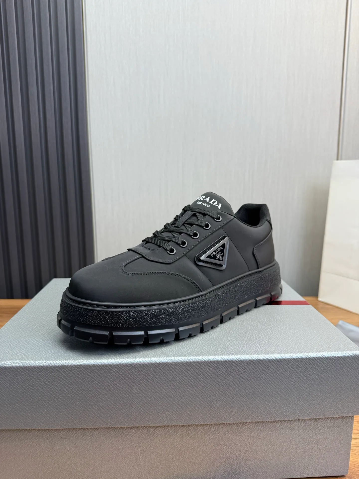 Men's shoes 💰560💰 [PRADA] Popular men's shoes shipped 👏Official website synchronized ⬆️Original imported waterproof fabric + cowhide lining, 1⃣️:1⃣️reproduction, original sole, 38-45 (45. Customized, non-refundable)